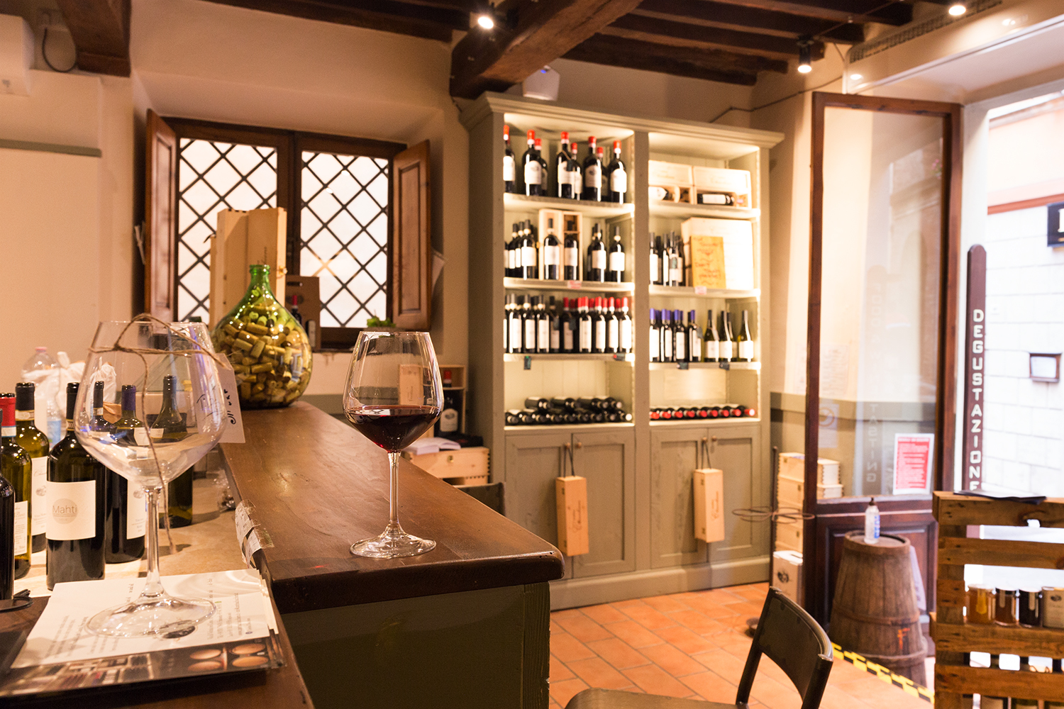 Cantina_Chiacchiera_Negozio